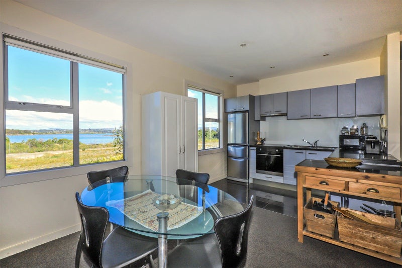 10/9 Humber Street, Pandora, Napier - Carousel 1