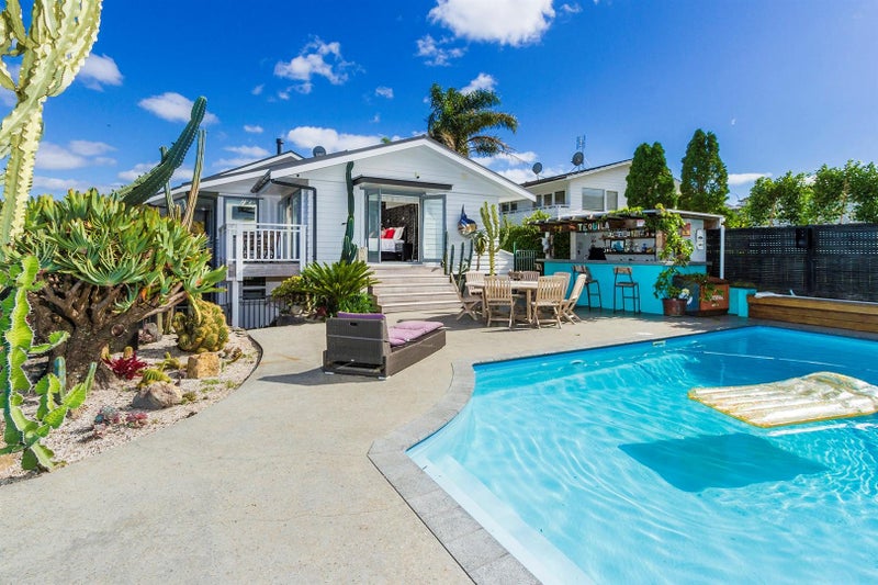 11 Eric Price Avenue, Takapuna, Auckland - Carousel 2