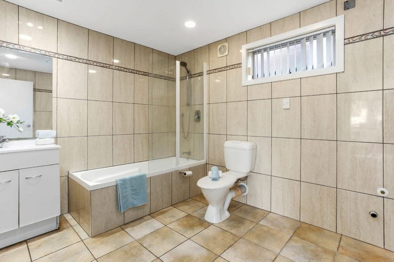 4202 Great North Road, Glendene, Auckland - Carousel 5