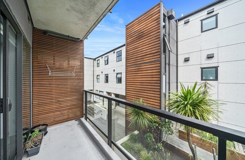 301/181 Tasman Street, Mount Cook, Wellington - Carousel 1