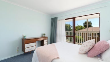 52B Coopers Road, Gate Pa, Tauranga - Carousel 1