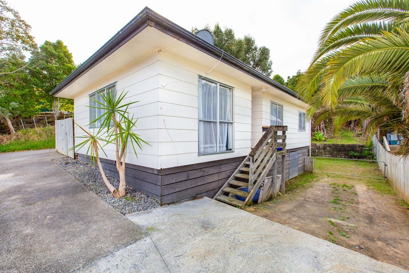 31B Government Road, Raglan - Carousel 2