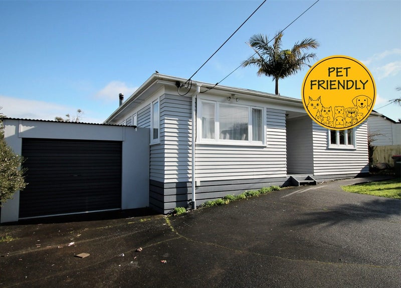 1/1 Wattle Road, Sunnyvale, Auckland - Carousel 1