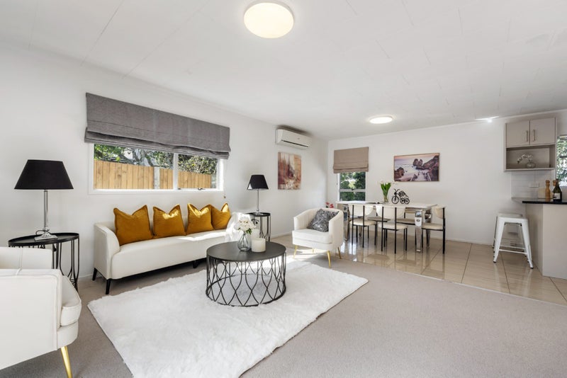 9A Hillsborough Road, Hillsborough, Auckland - Carousel 2