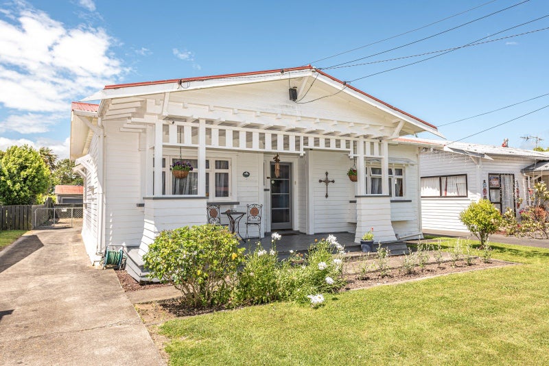 25 Kawakawa Street, Whanganui East, Whanganui - Carousel 25