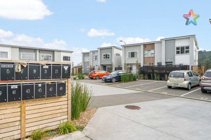 15 Mcgrath Way, Taita, Lower Hutt - Carousel 20