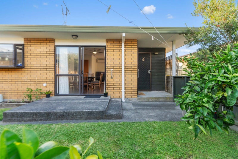 17B Mitchell Street, Greerton, Tauranga - Carousel 1