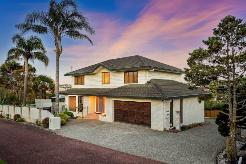 16 Vesca Place, Golflands, Auckland - Carousel 2