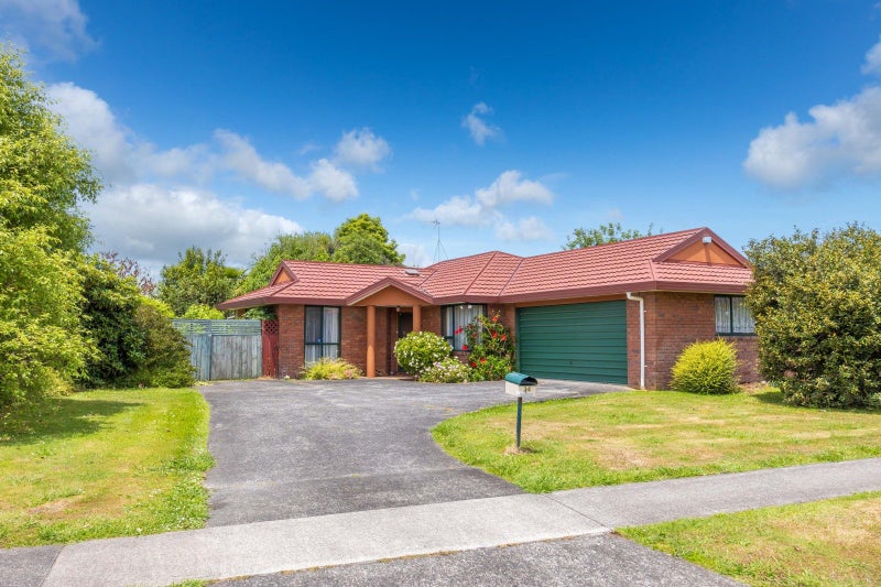 34 Spinnaker Drive, Flagstaff, Hamilton - Carousel 1