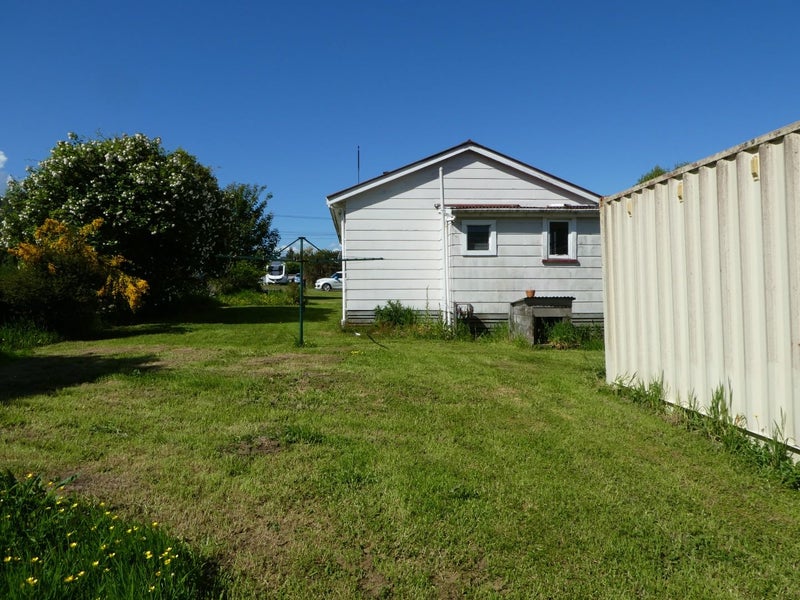 9 Edwyn Street, Blackball, Greymouth - Carousel 2