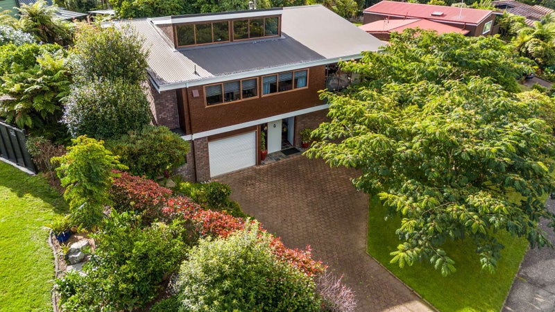 2 Exeter Place, Tihiotonga, Rotorua - Carousel 2