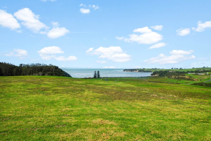 9 Rongoa Road, Okura Bush, Silverdale - Carousel 1