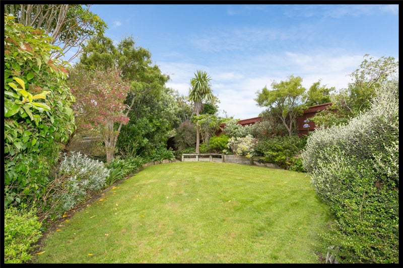 2 Woodford Way, Crofton Downs, Wellington - Carousel 2