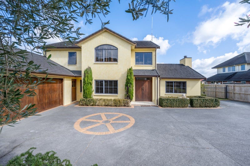 49 Westerham Drive, Dannemora, Auckland - Carousel 2