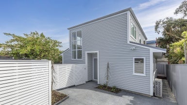 34A Te Wharepouri Street, Berhampore, Wellington - Carousel 1