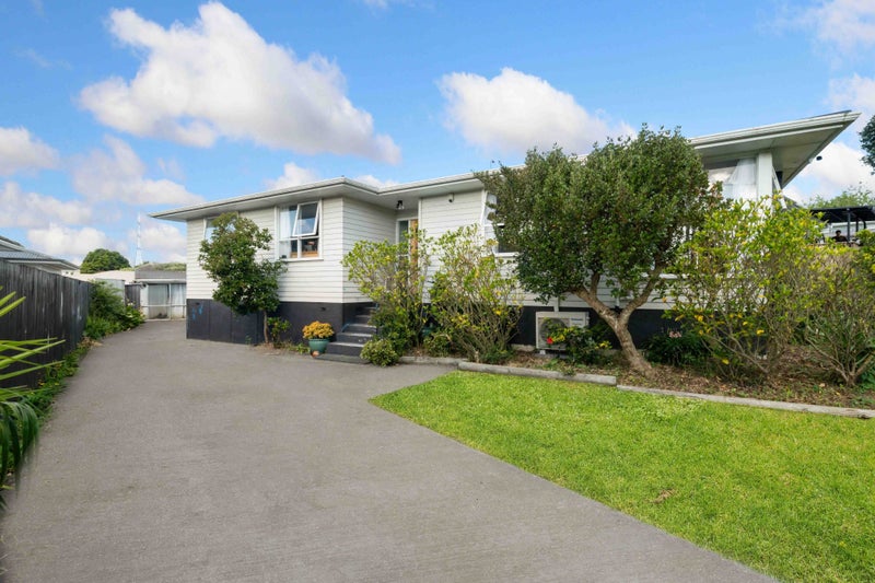 26 Sandbrook Avenue, Otara, Auckland - Carousel 1