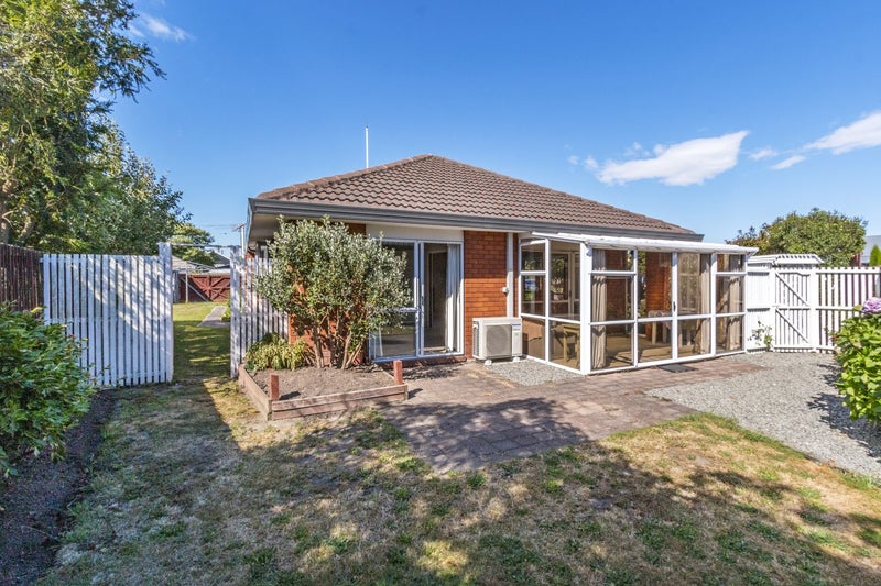 10 Giles Place, Shirley, Christchurch - Carousel 12