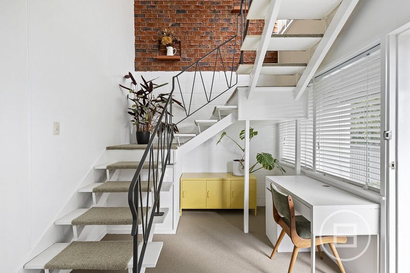 1/7 Wainui Avenue, Point Chevalier, Auckland - Carousel 2