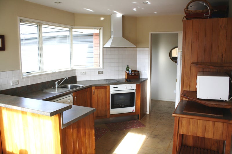 8 Dinton Street, Russley, Christchurch - Carousel 13