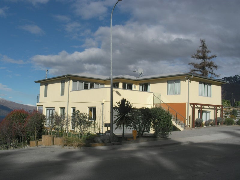 96 Hensman Road, Queenstown, Queenstown - Carousel 1