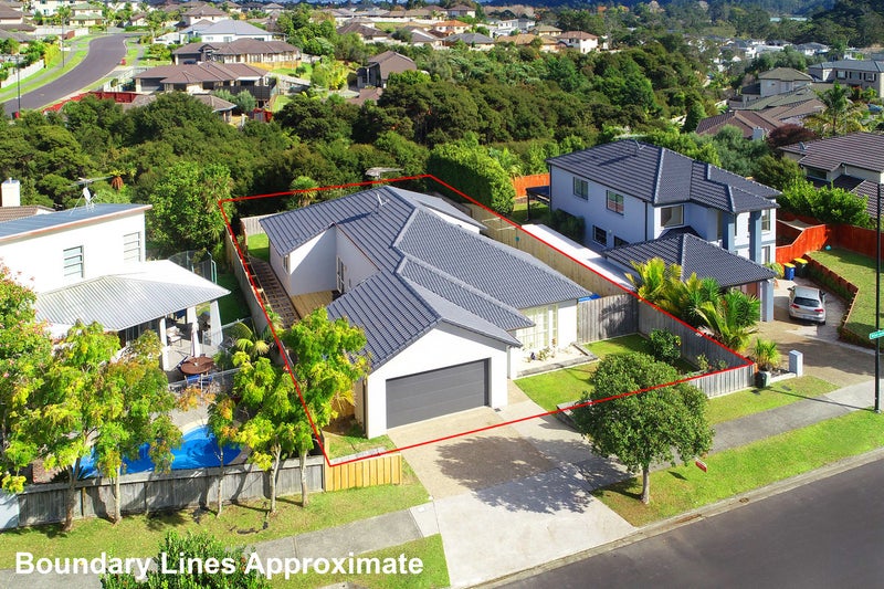 31 William Gamble Drive, Greenhithe, Auckland - Carousel 1