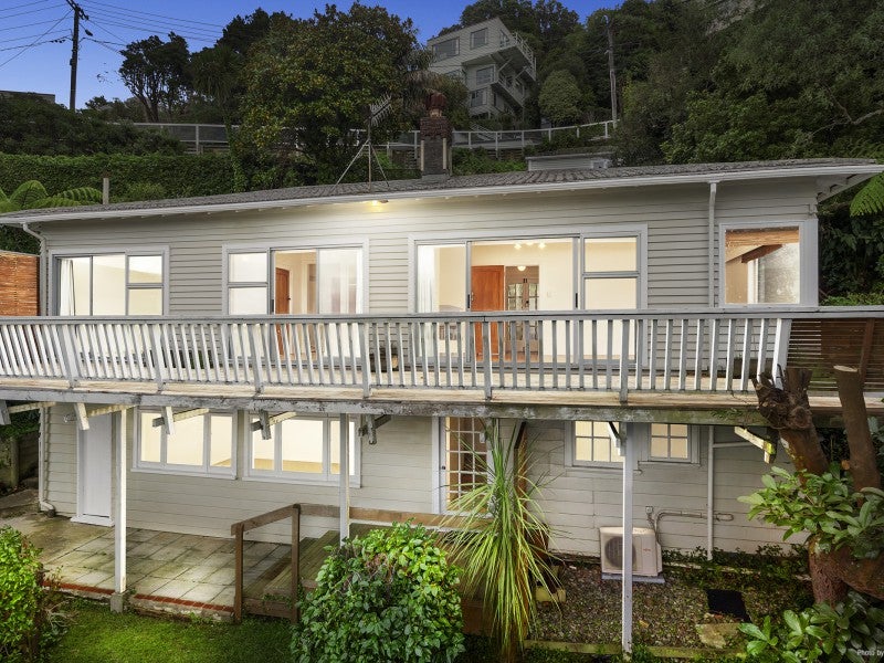 152 Barnard Street, Wadestown, Wellington - Carousel 1
