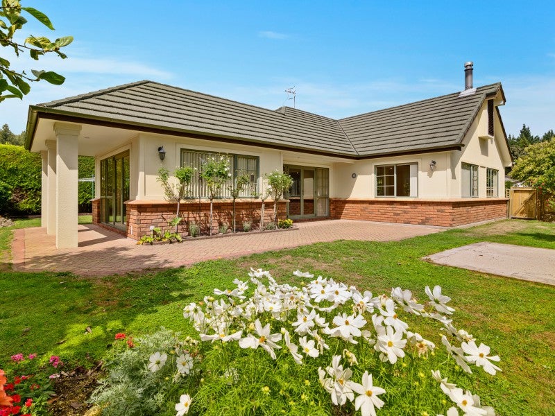 19A Tarawera Road, Lynmore, Rotorua - Carousel 1