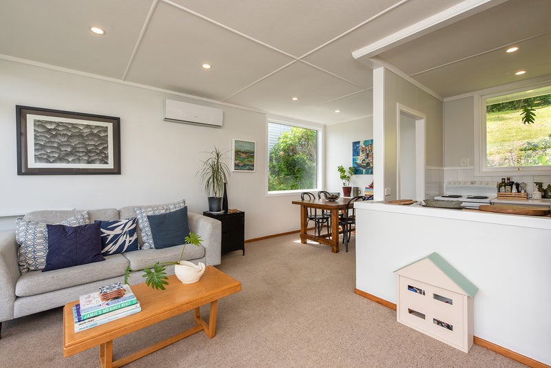 76 Pembroke Road, Northland, Wellington - Carousel 2