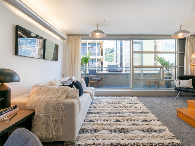 39/43 Mulgrave Street, Thorndon, Wellington - Carousel 1