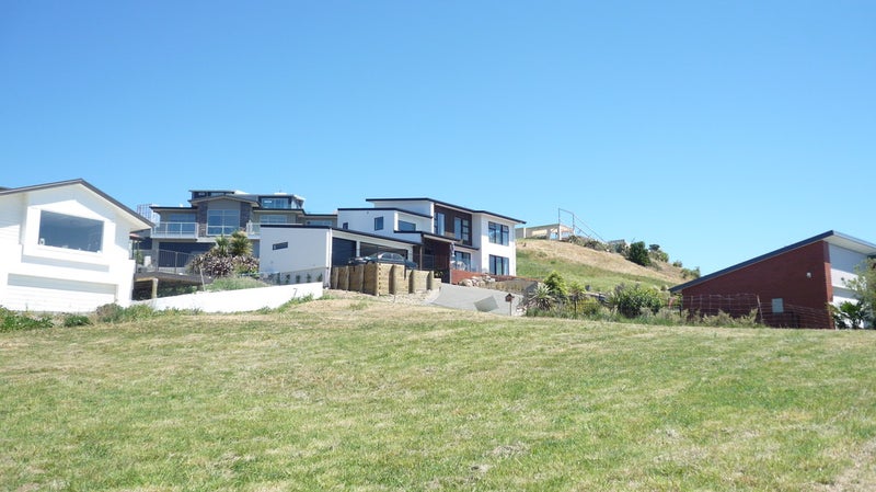 8 Tideswell Lane, Huntsbury, Christchurch - Carousel 5