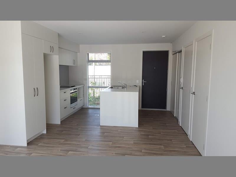 10 Kanorau Place, Mangere, Auckland - Carousel 1