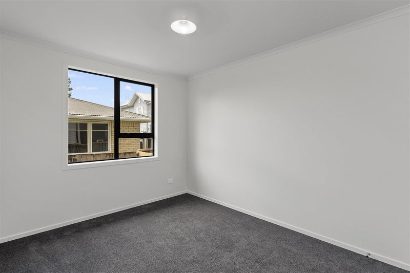 1A Inverness Avenue, Hamilton East, Hamilton - Carousel 3