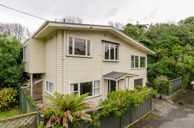 21 Cashmere Avenue, Khandallah, Wellington - Carousel 1