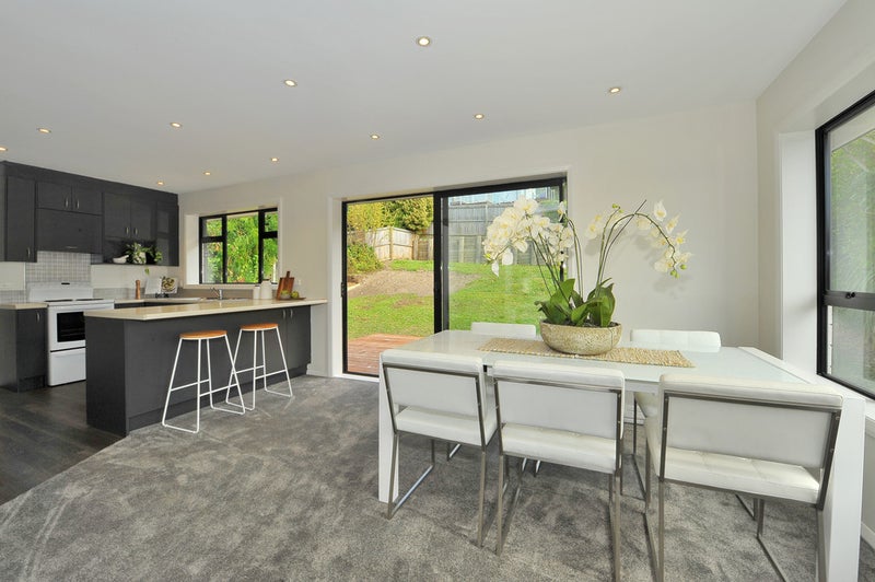 58 Albert Terrace, Saint Martins, Christchurch - Carousel 2