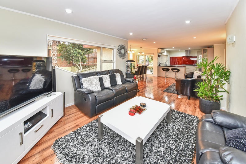 66 Goodwood Drive, Goodwood Heights, Auckland - Carousel 1