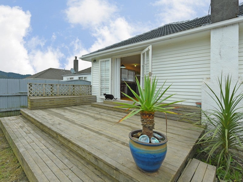 12 Wright Street, Wainuiomata, Lower Hutt - Carousel 2