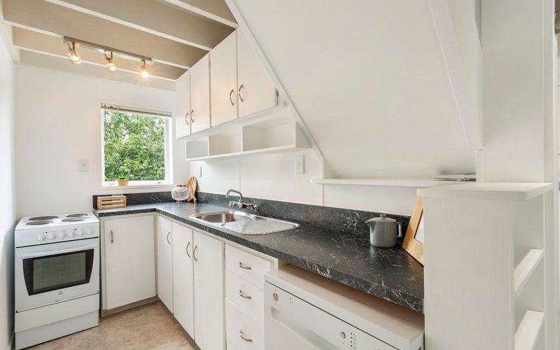 8/26 Maitland Street, Dunedin Central, Dunedin - Carousel 2