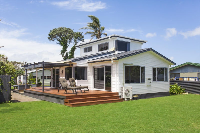 19 Ronald Avenue, Waiuku - Carousel 1