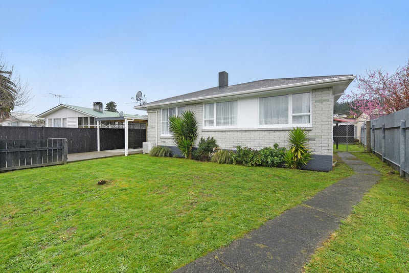 38 Oregon Drive, Maoribank, Upper Hutt - Carousel 14