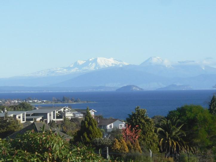 3 Puriri Street, Hilltop, Taupo - Carousel 1