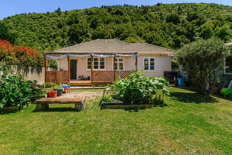31 Bridge Road, Birchville, Upper Hutt - Carousel 1