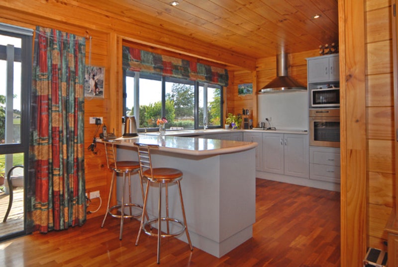 34 Fernlea Avenue, Kelvin Grove, Palmerston North - Carousel 2
