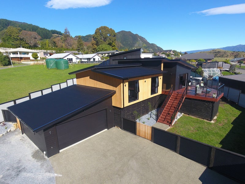 15 Pohutukawa Place, Pohara - Carousel 1