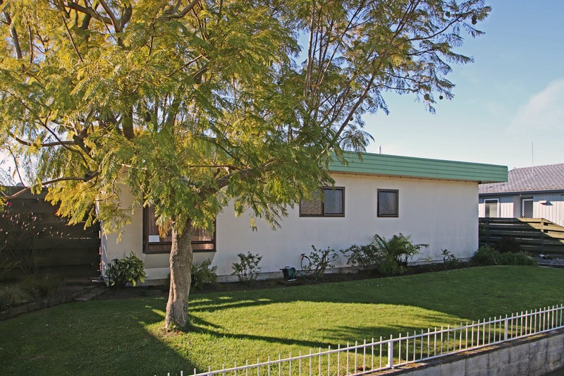 12 Moray Place, Tamatea, Napier - Carousel 1