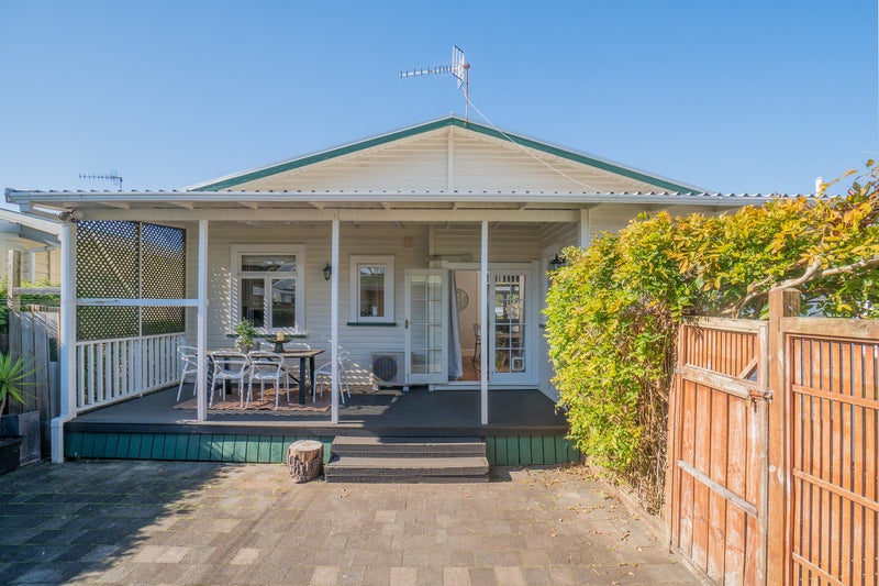 87 Rockfield Road, Penrose, Auckland - Carousel 1