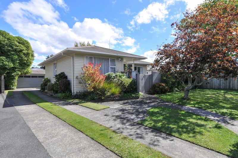 10 Clyde Street, Utuhina, Rotorua - Carousel 1
