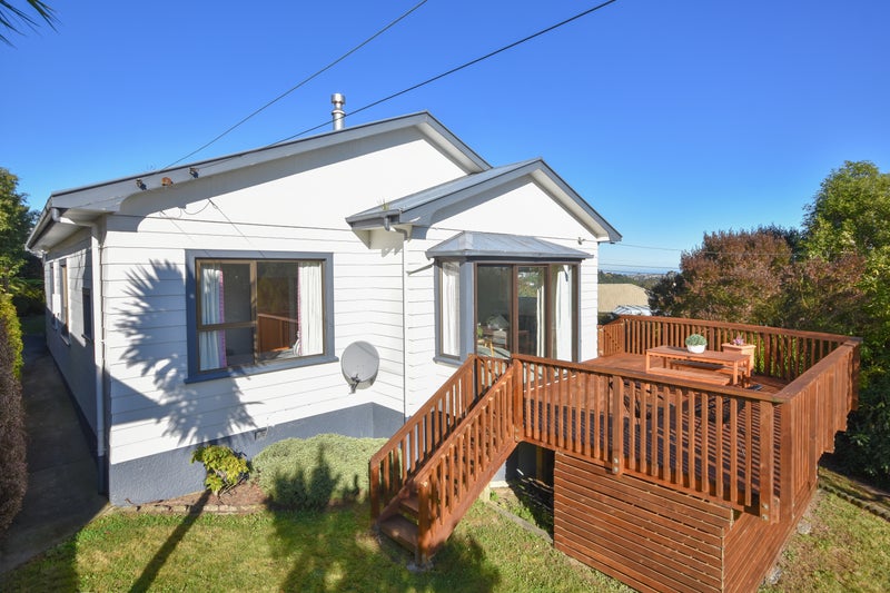 11 Berwick Street, Wakari, Dunedin - Carousel 1