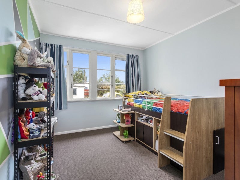 32 Burcham Street, Taita, Lower Hutt - Carousel 11