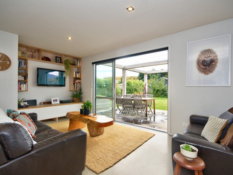 13 Woodstock Road, Lower Shotover, Queenstown - Carousel 1