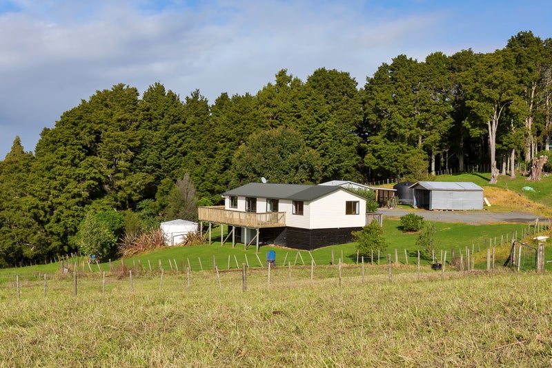 111 Thompson Road, Whangarei - Carousel 1